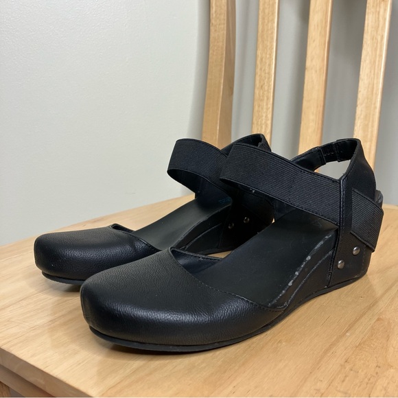 Axxiom Shoes - Axxiom Fantasy World black Mary Jane wedge comfort nursing shoes 8